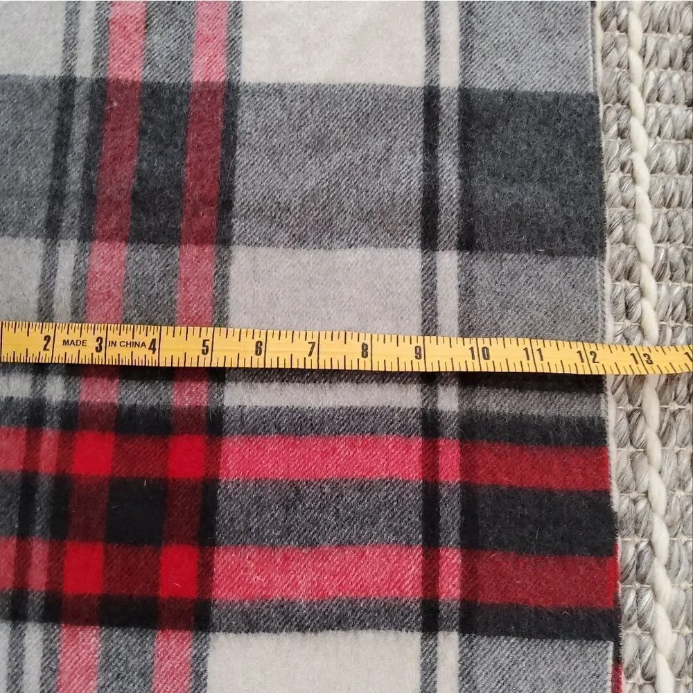 Louisa Perini gray silver